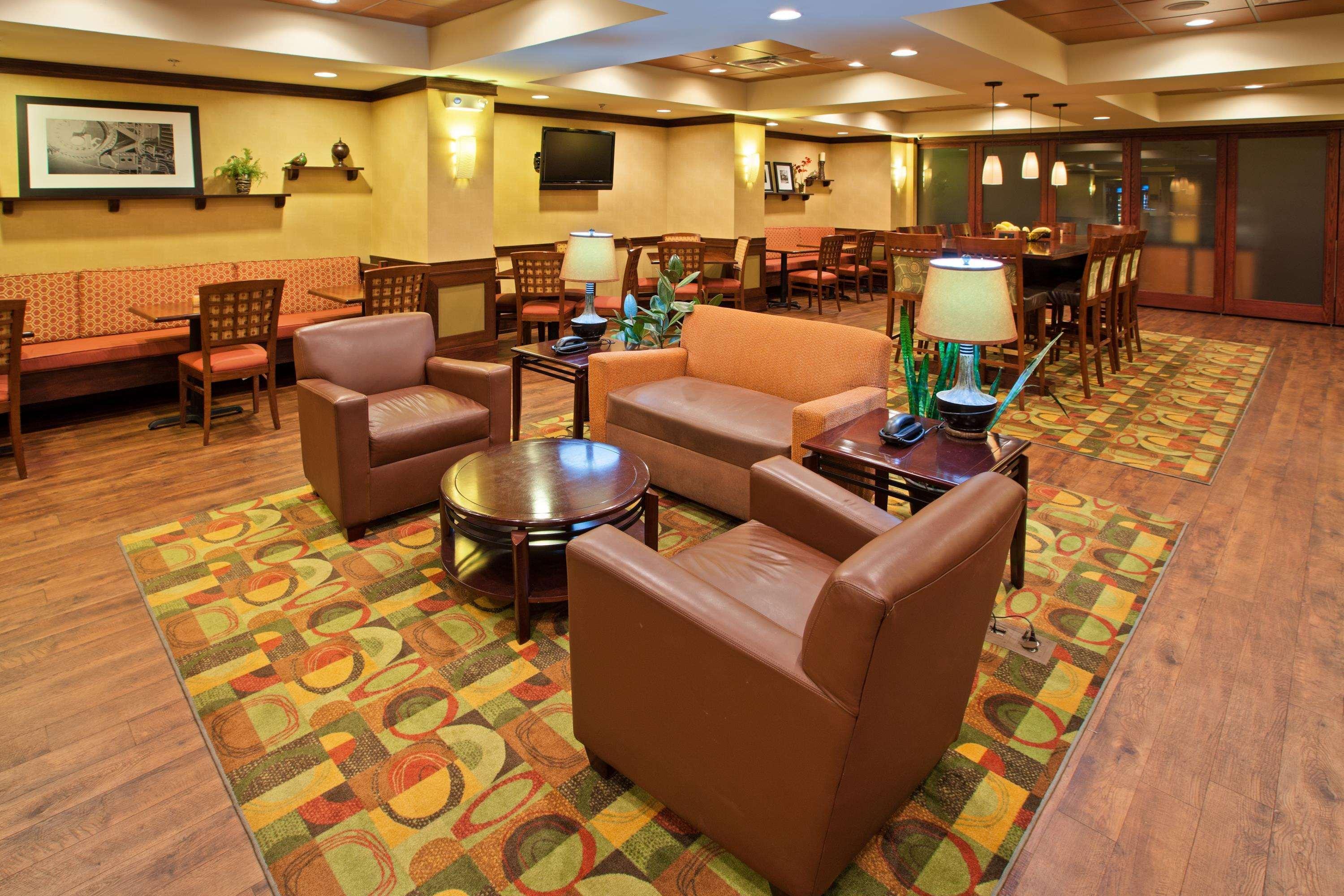 Hampton Chattanooga-north 3*